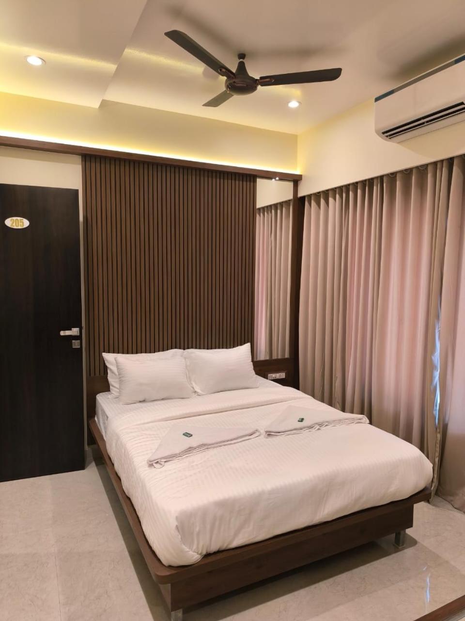Hotel Sharan Residency Navi Mumbai Zewnętrze zdjęcie