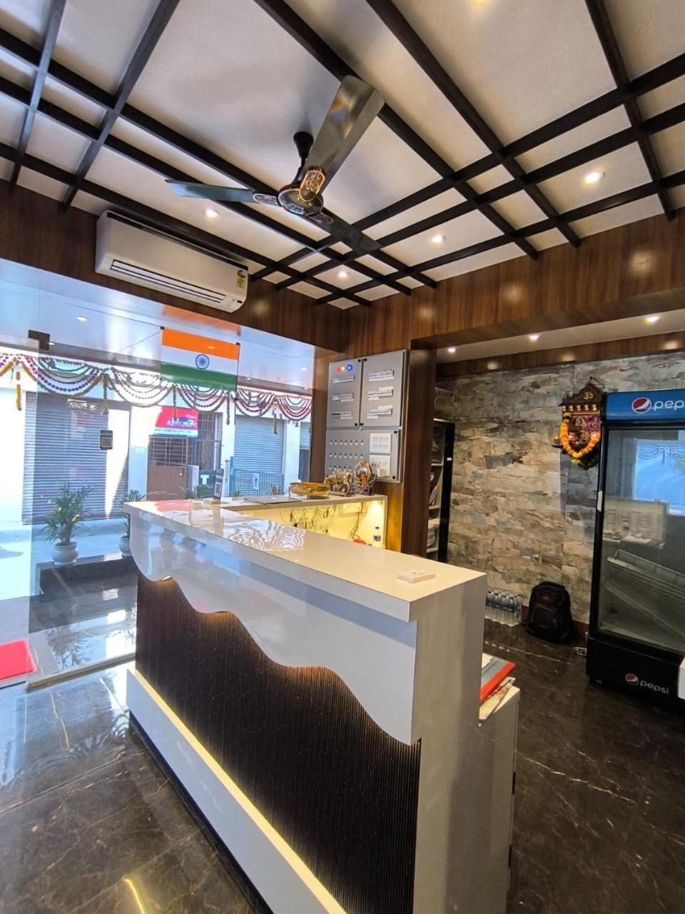 Hotel Sharan Residency Navi Mumbai Zewnętrze zdjęcie