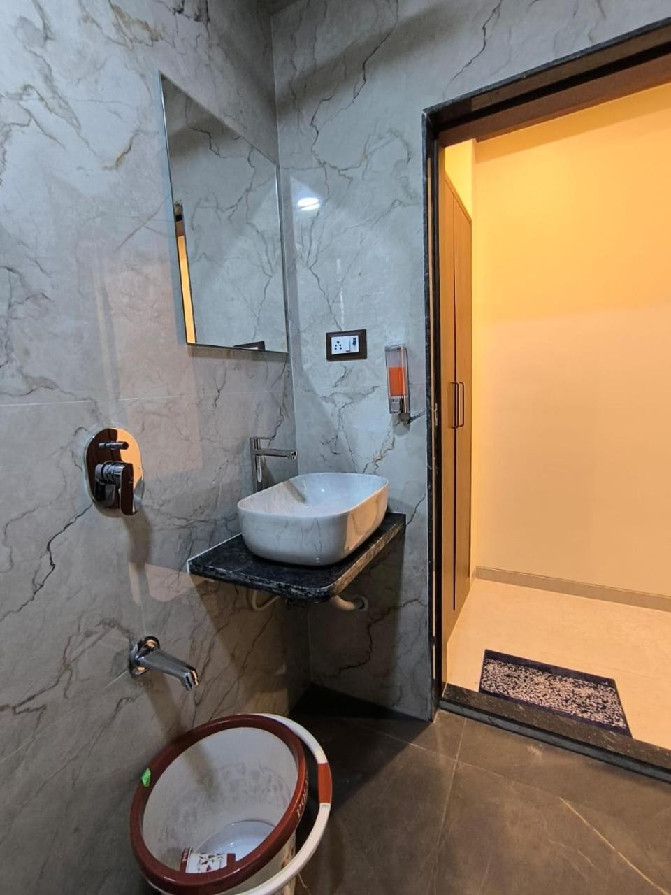 Hotel Sharan Residency Navi Mumbai Zewnętrze zdjęcie