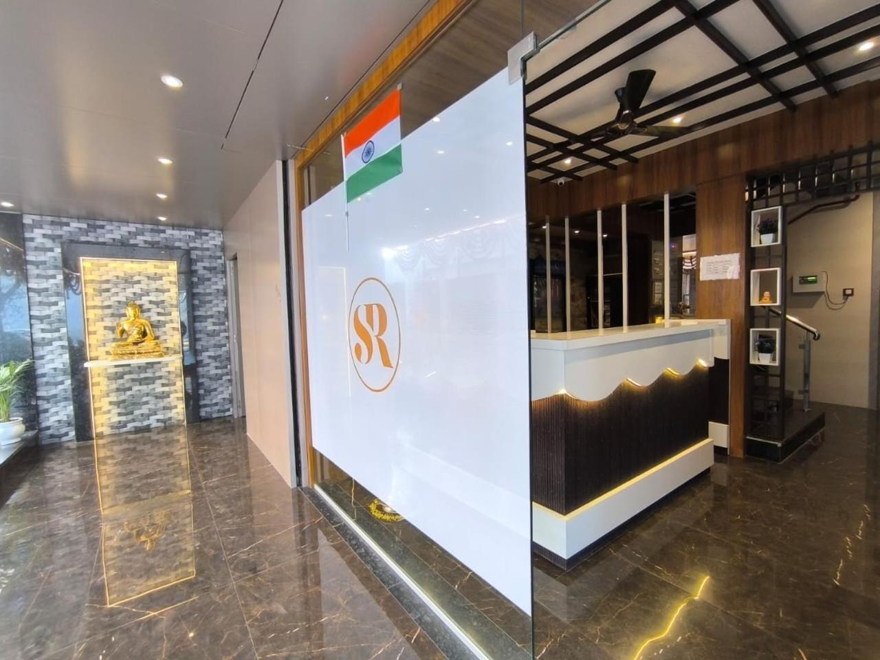 Hotel Sharan Residency Navi Mumbai Zewnętrze zdjęcie